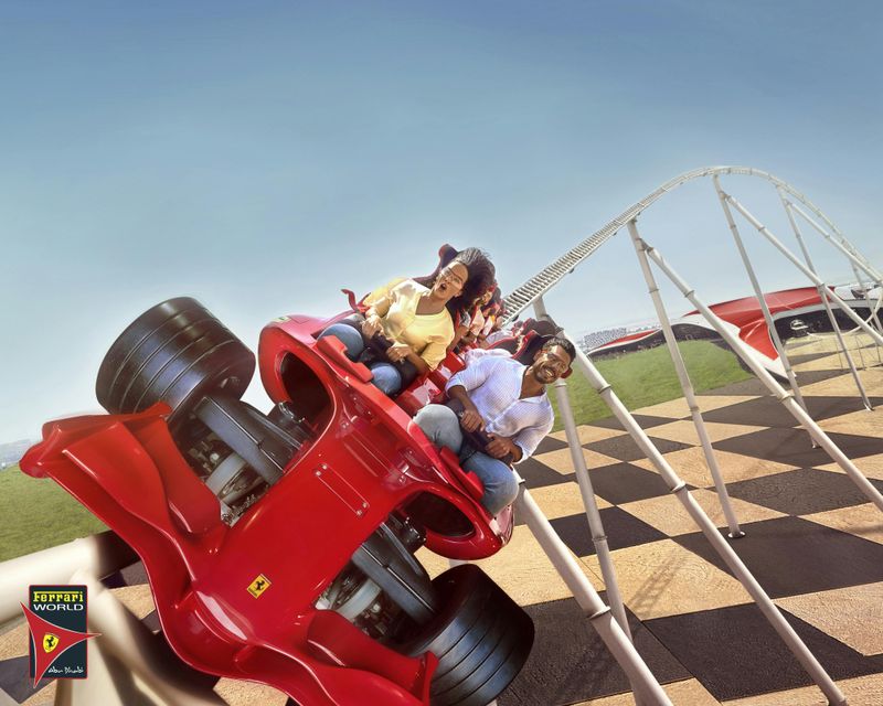 Billet Excursion d'une journée à Abu Dhabi avec billet pour Ferrari World au départ de Dubaï