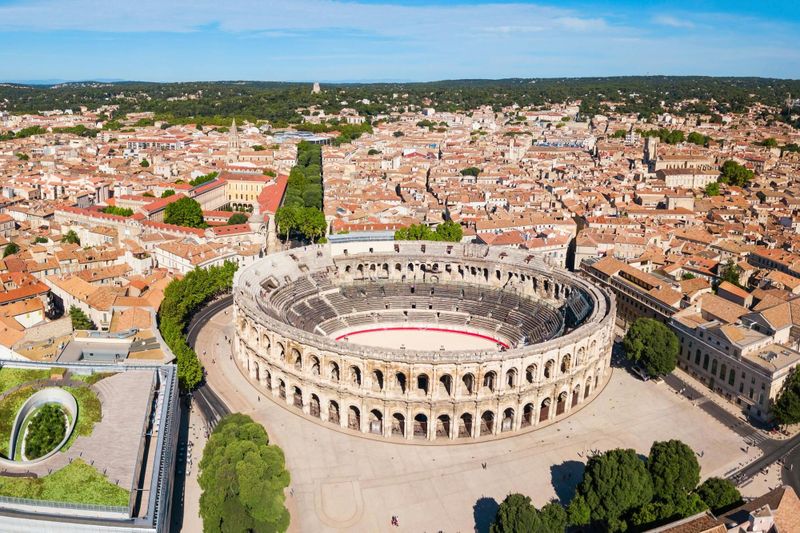 Billet Arènes de Nîmes et visite de la ville avec audioguide