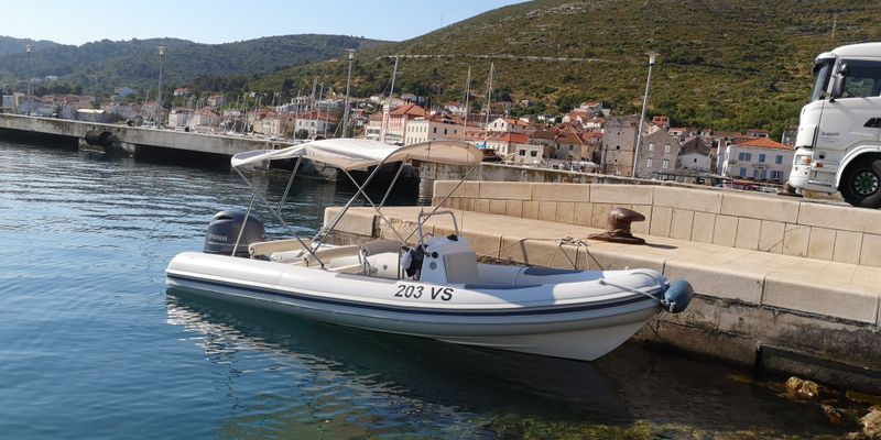 Billet Location de bateau - Marshall M100 (Semi-rigid)