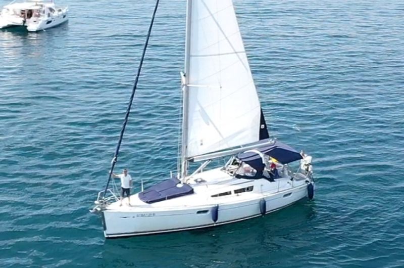 Billet Location de bateau - Jeanneau Sun Odyssey 36i (Sailboat)