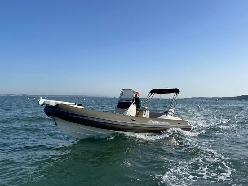 Billet Location de bateau - Capelli Tempest 700 (Semi-rigid)