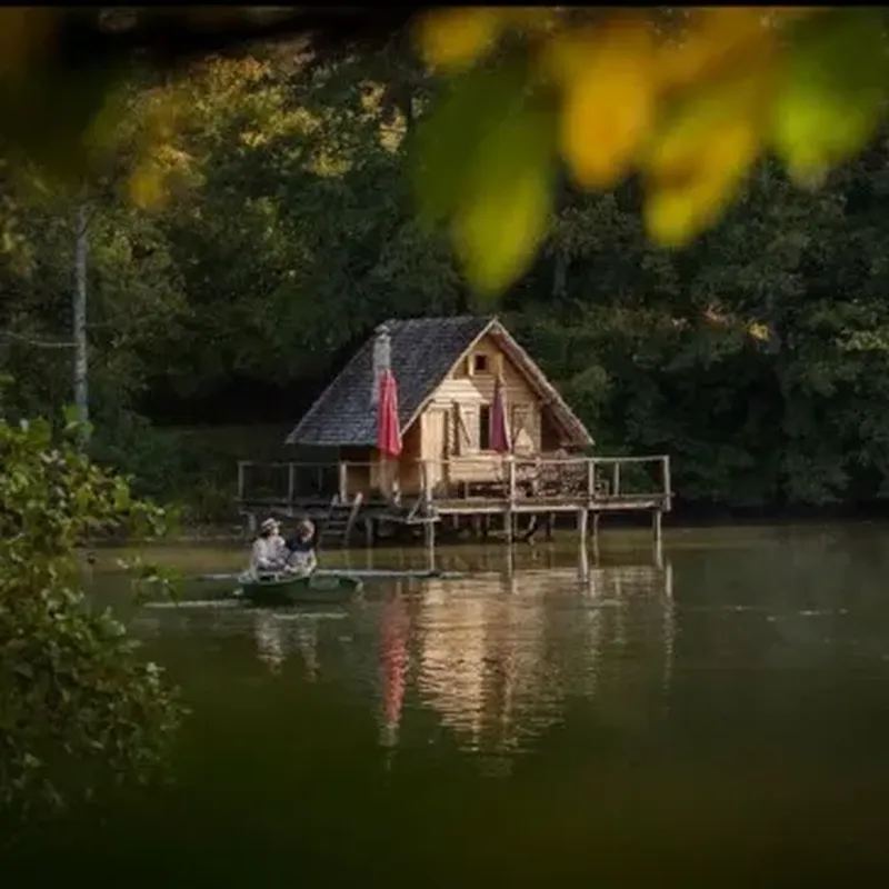 Billet Nuit en Cabane sur L'Eau dans le Morvan