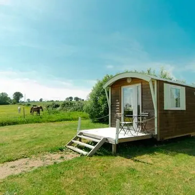 Billet Nuit en Roulotte avec Spa Privatif près de Caen