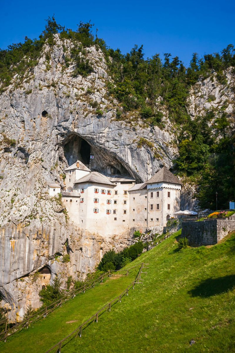 Billet Lac de Bled, grotte de Postojna & château de Predjama : visite depuis Ljubljana