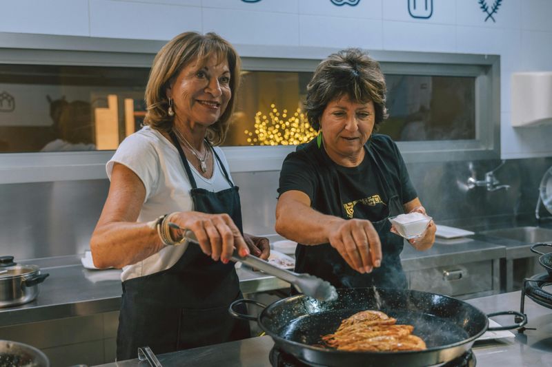 Billet Valence : Cours de cuisine sur la paella + visite du marché central