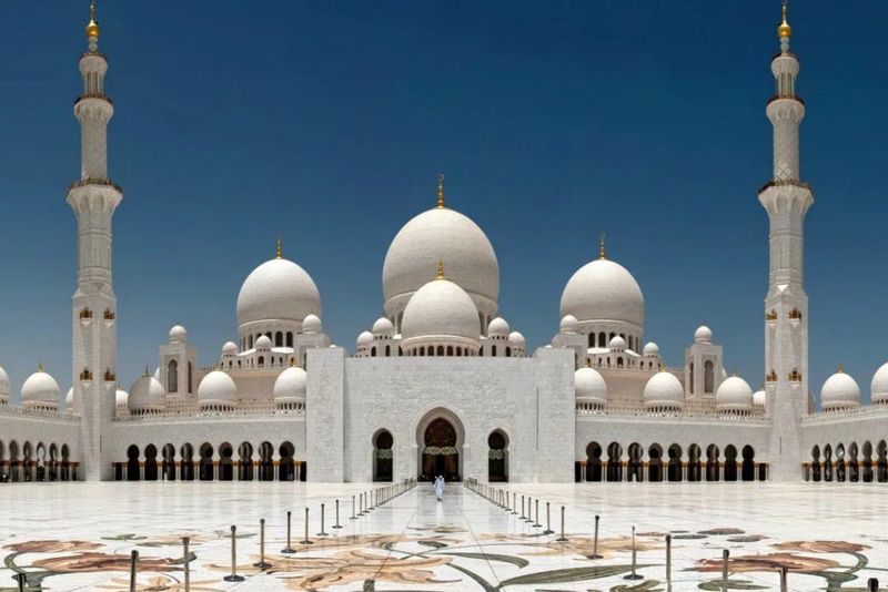 Billet Abu Dhabi : Tour de ville + billet d'entrée au Ferrari World