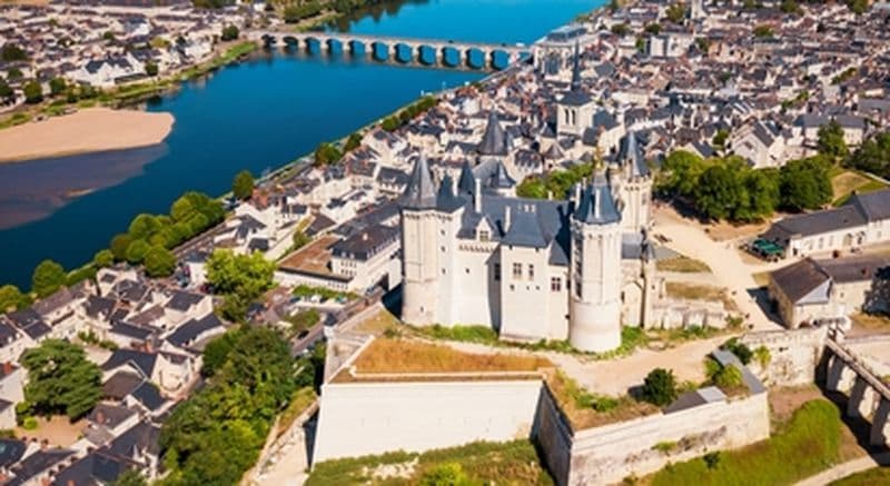 Survolez les châteaux de la Loire en avion léger avec escale à Blois