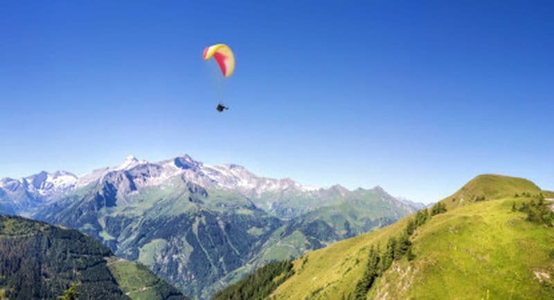 Parapente à Orcières et alentours - Survol de la vallée du champsaur