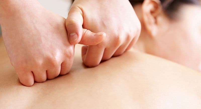 Massage Tuina assis à Saint-Priest