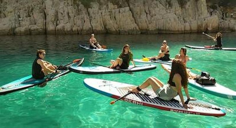 Randonnée en Paddle à Cassis à la découverte des calanques de Port Pin et En vau