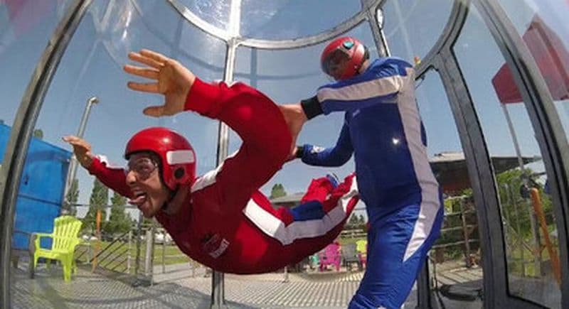 Simulateur de chute libre en extérieur à la Roche sur Yon