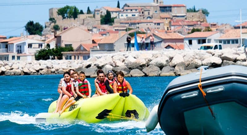 Bouée tractée à Istres