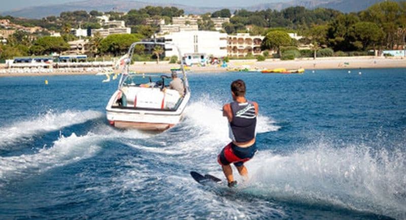 Session de Ski nautique à Cagnes-sur-Mer