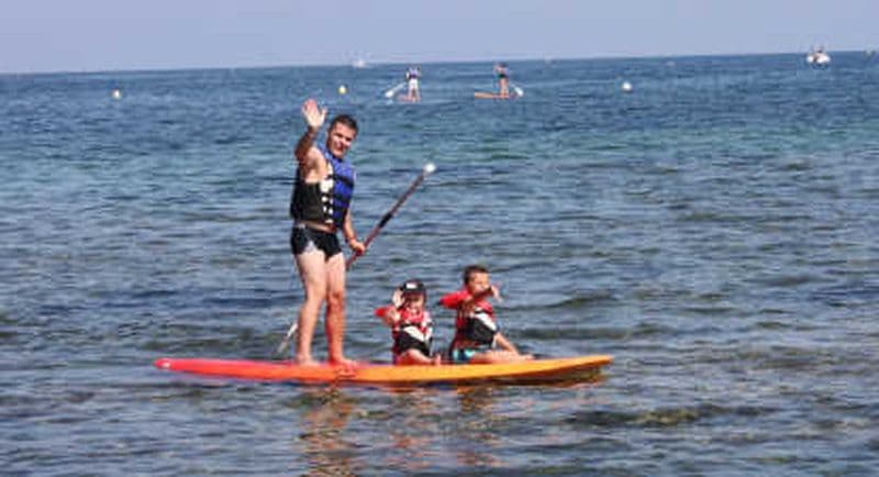 Stand up paddle sur la Plage de Pampelonne à Ramatuelle