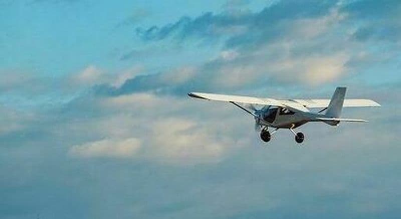 Survol en ULM multiaxes des Îles d'Or et de la Côte d'Azur depuis Cuers