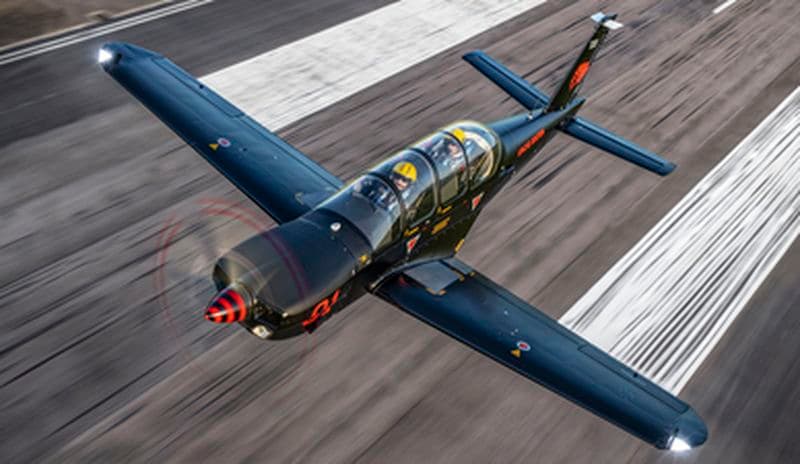 Vol en avion militaire TB30 à Candillargues