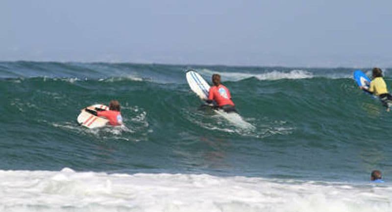 Cours de Surf près de Pont-l'Abbé