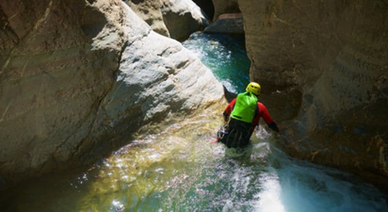 Canyoning dans le canyon d'Arlos près de Saint-Gaudens