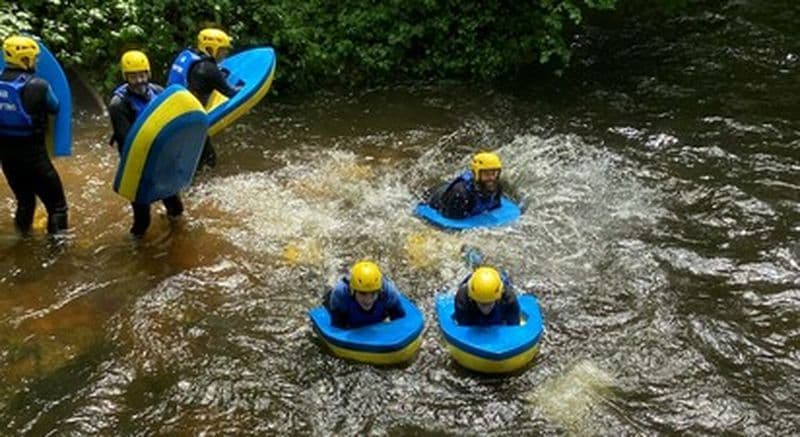 Hydrospeed sur la rivière de Chalaux dans le Morvan