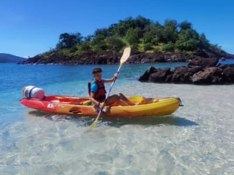 Location de kayak de mer depuis Bouillante dans la réserve Cousteau, Guadeloupe