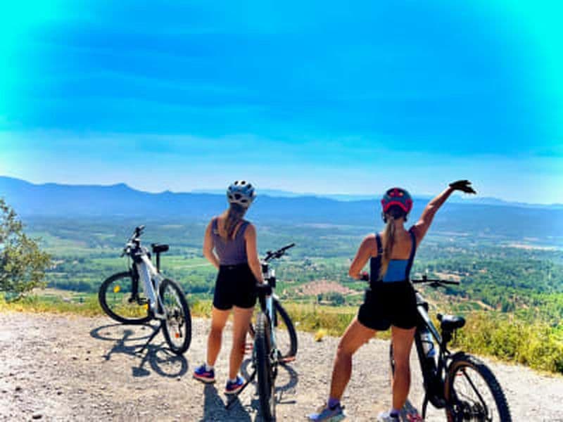 Visite guidée de la montagne Sainte-Victoire à VTT électrique, Aix-en-Provence
