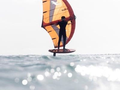 Cours de wingfoil à Palavas-les-Flots près de Montpellier