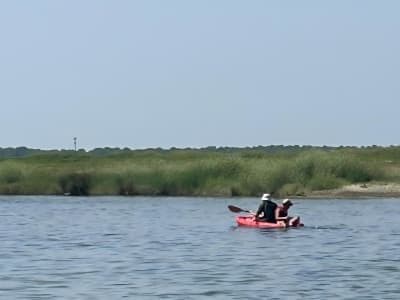 Location self-service de kayak à la plage de Marennes près de l’île d’Oléron