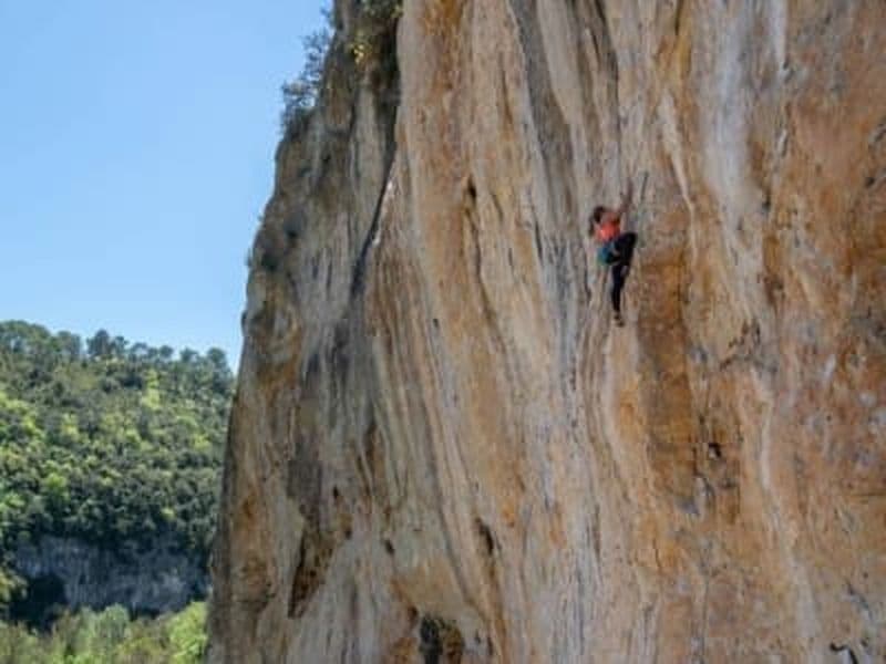 Billet Cours d'escalade en Provence Verte à Châteauvert, près de Brignoles