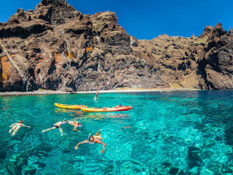 Billet Excursion guidée en kayak le long des falaises de Los Gigantes, à Tenerife