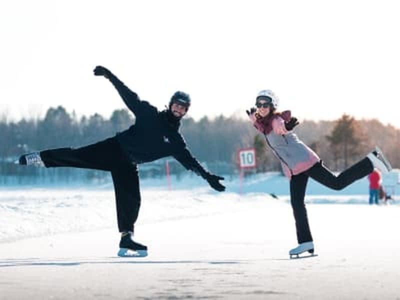 Billet Excursion guidée de patinage sur glace au lac Inari