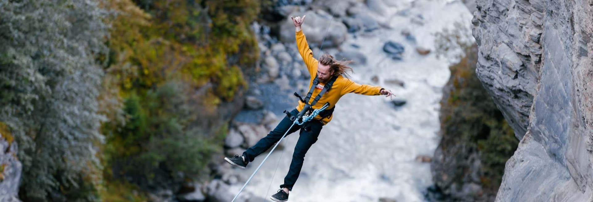 Billet Saut à l'élastique dans le canyon du Glacier