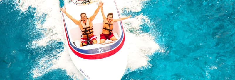 Conduite de bateau à moteur à Punta Maroma