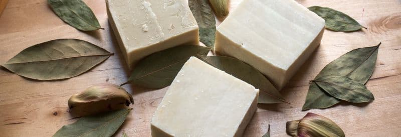 Atelier de fabrication de savon et dégustation d'huile d'olive dans un moulin