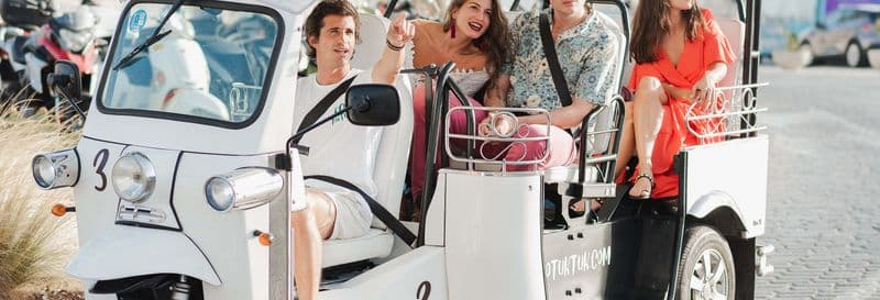 Balade privée en tuk tuk dans Barcelone