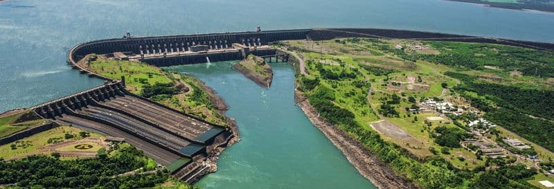 Excursion au barrage d'Itaipu