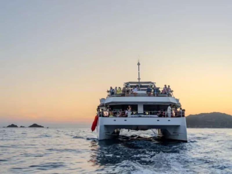 Croisière sunset catamaran sur les îles Sanguinaires à Ajaccio