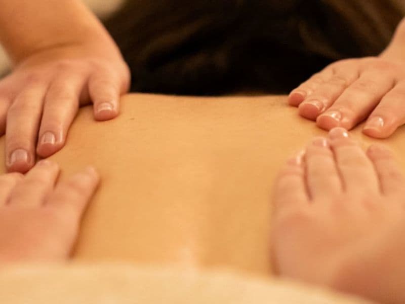 Massage à 4 mains près de Rouen (76)