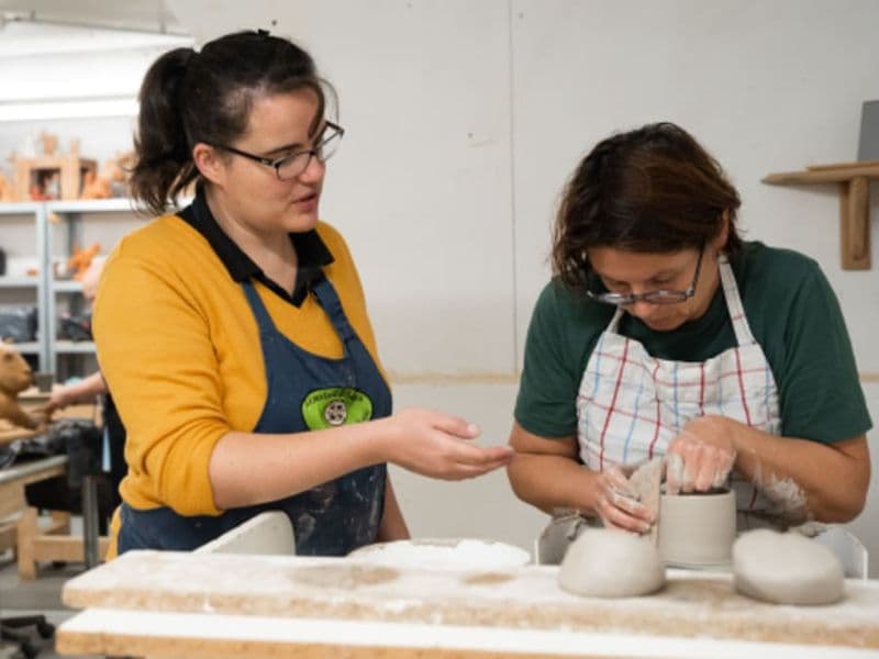 Billet Atelier tournage en céramique à Corseul près de Dinan (22)