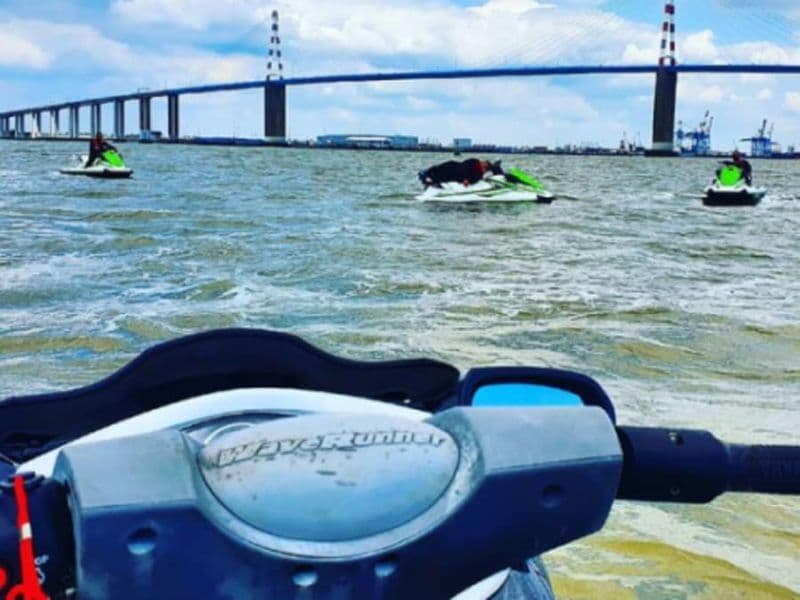 Jet-ski à Préfailles (44)