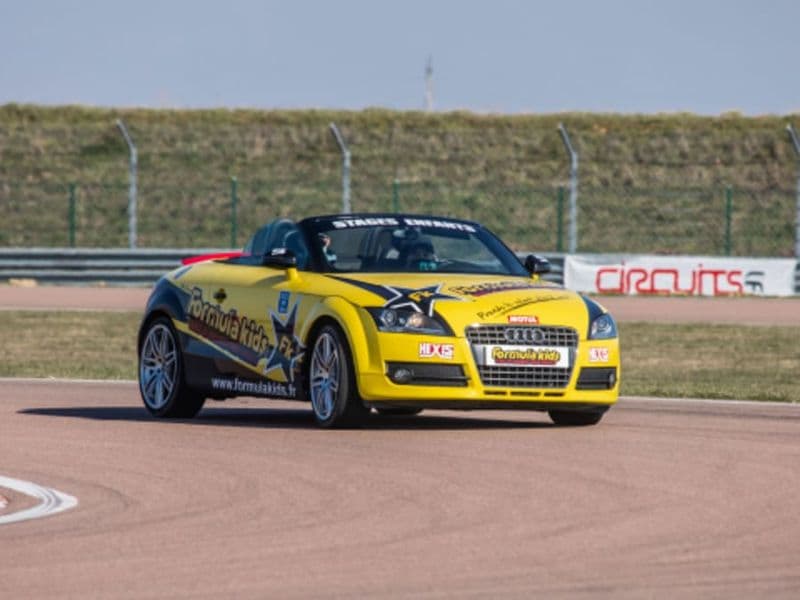 Billet Stage de Pilotage Enfant à Château-Gaillard (01)
