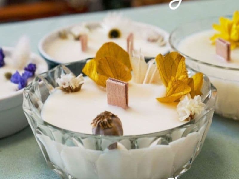 Atelier création d'une bougie aux fleurs séchées à Lille (59)