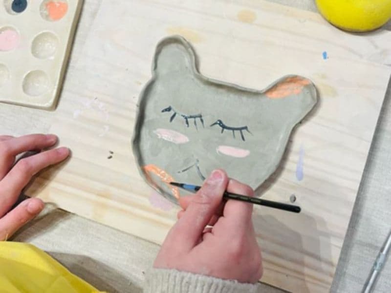 Atelier parent/enfant modelage "assiette rigolote" à Aix