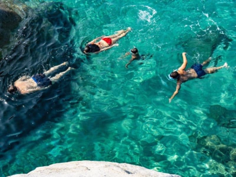 Découverte des îles de Lérins en bateau à voile à Antibes (06)