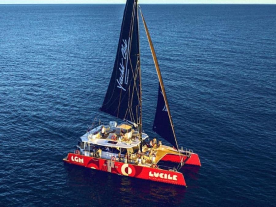 Navigation à la voile en catamaran à La Grande-Motte (34)