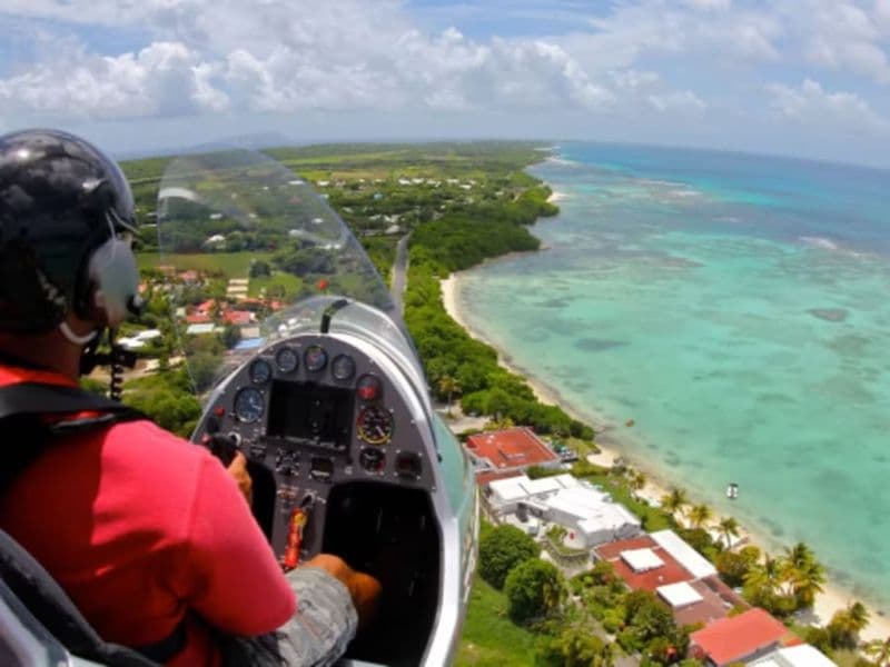 Vol en autogire au-dessus de la Guadeloupe depuis Saint-François