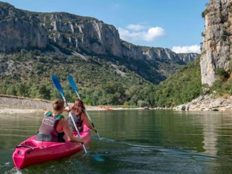Mini descente en canoë-kayak à Vallon Pont d'Arc (07)