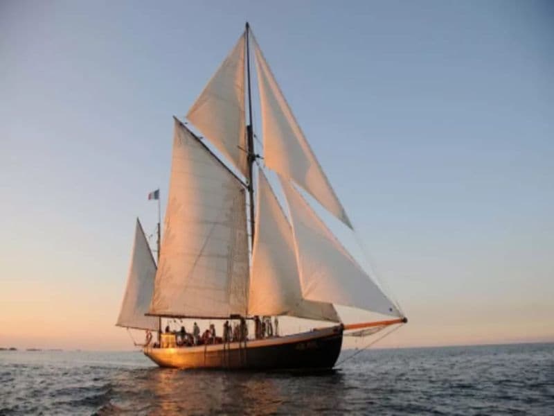 Soirée apéro à bord d'un voilier près de Vannes (56)