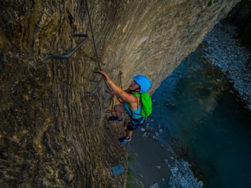 Via Ferrata & Tyrolienne géante dans les Gorges de la Durance