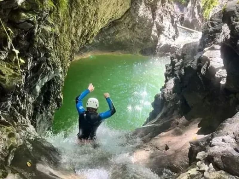 Billet Canyoning Découverte au canyon de Montmin (74)