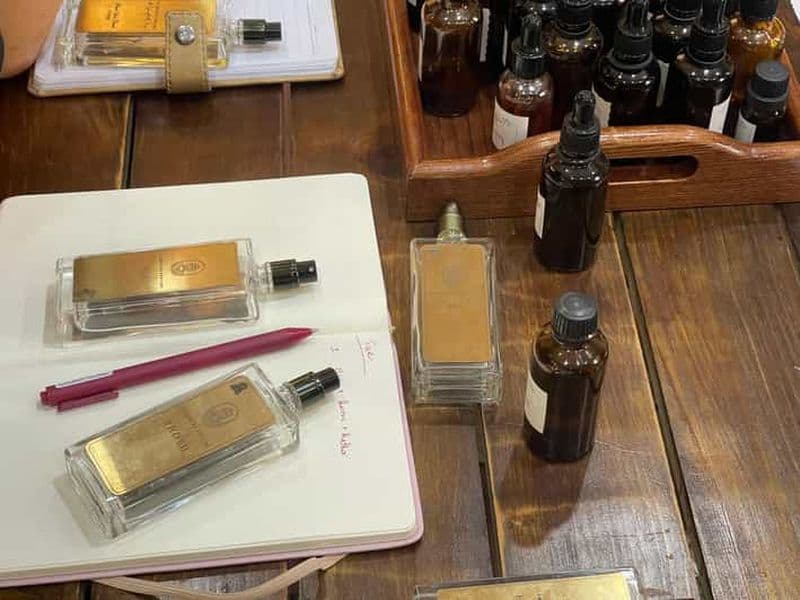 Atelier de parfumage à Hanoi - Créez votre parfum parfait